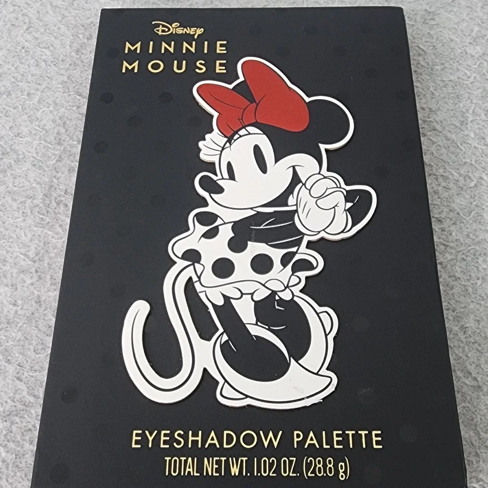 Disney‎ Minnie Mouse 12 Color Eyeshadow Palette With Decorative Mirror